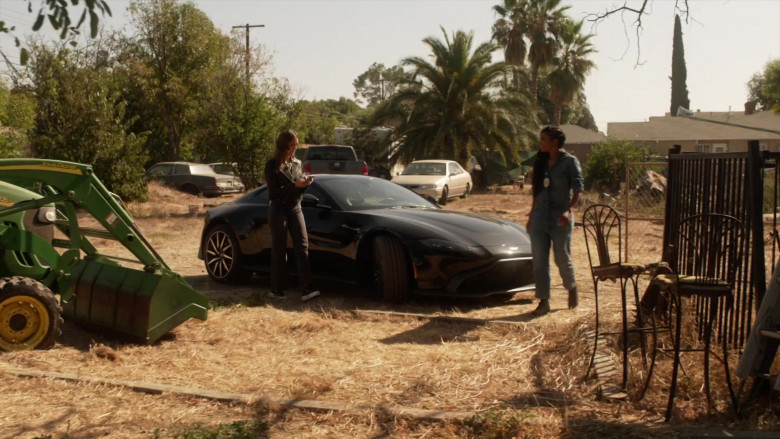Aston Martin Vantage Car Driven by Gabrielle Union as Syd in L.A.'s Finest S02E05 (2)