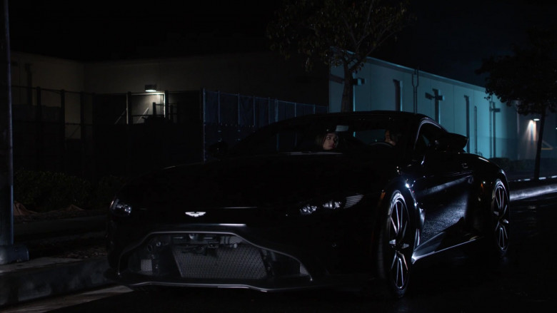 Aston Martin Vantage Sports Car in L.A.'s Finest S02E01 (2)