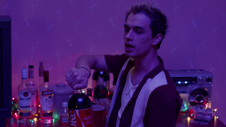 Bacardi Rum, Smirnoff Vodka & Coca-Cola Soda in Room 104 S04E07 TV Show