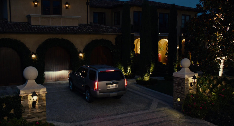 Cadillac Escalade Car of Adam Sandler in Jack and Jill Movie (2)