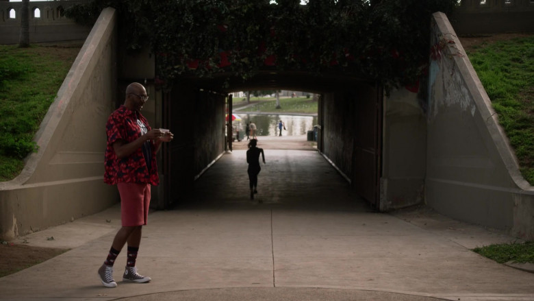 Converse Sneakers of John Salley as Fletcher in L.A.'s Finest S02E09 (2)