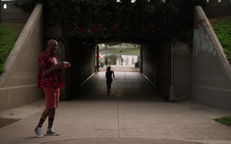 Converse Sneakers of John Salley as Fletcher in L.A.'s Finest S02E09 (2)