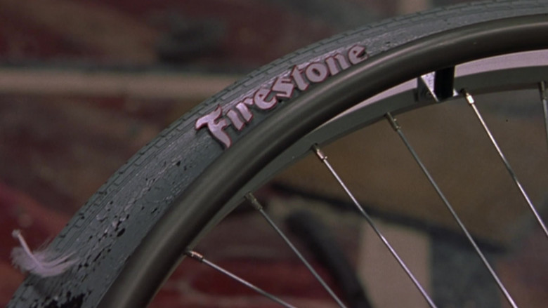Firestone Tire in Scary Movie 2 (2001)