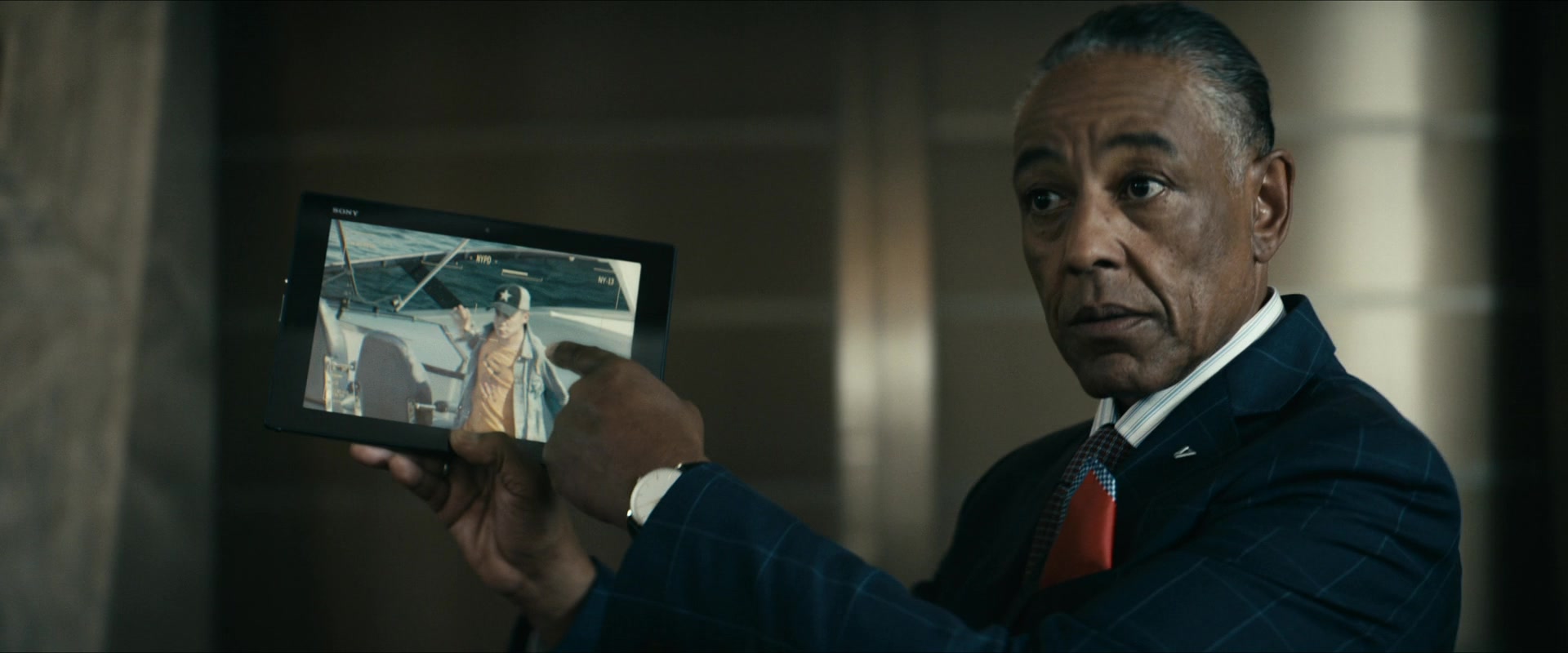 Sony Tablet Of Giancarlo Esposito As Stan Edgar In The Boys S02e03 Over The Hill With The Swords Of A Thousand Men