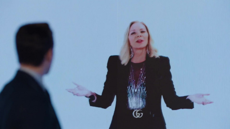 Gucci Outfit of Kim Cattrall as Margaret Monreaux in Filthy Rich S01E01
