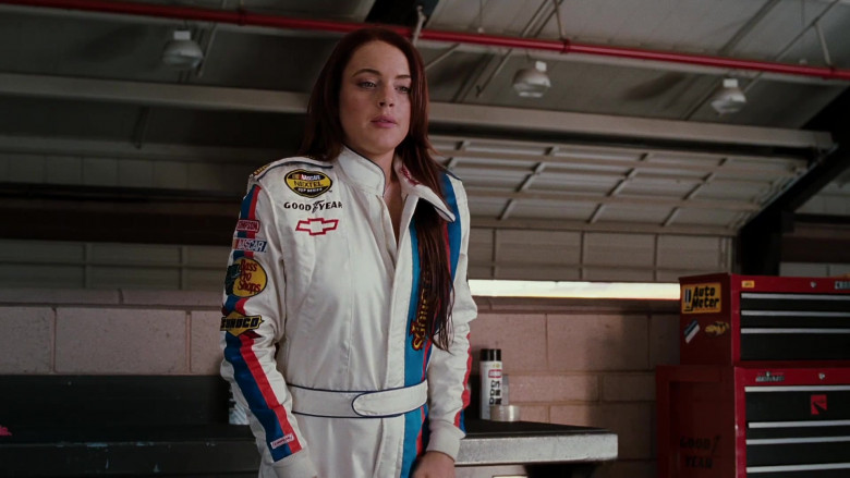 Nascar Nextel Cup Series, Simpson, Bass Pro Shops, Sunoco, Chevrolet, Goodyear Logos in Herbie Fully Loaded (1)