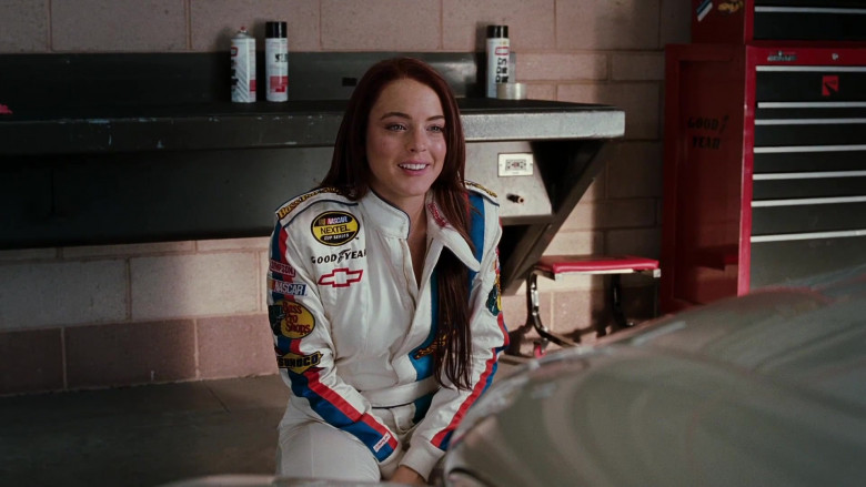 Nascar Nextel Cup Series, Simpson, Bass Pro Shops, Sunoco, Chevrolet, Goodyear Logos in Herbie Fully Loaded (2)