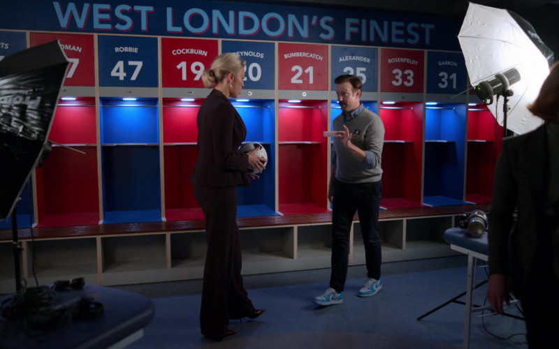 Nike AJ 1 Low Top Blue-White Sneakers of Jason Sudeikis in Ted Lasso S01E09