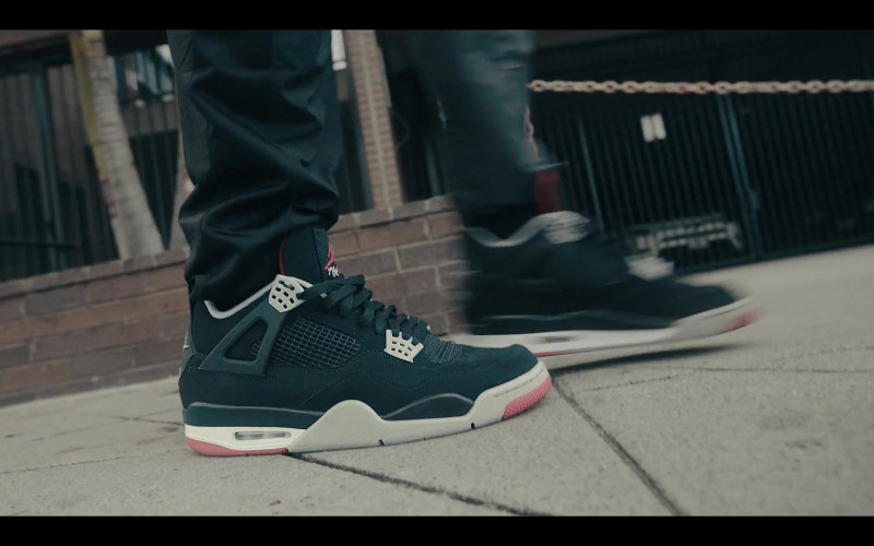Nike Air Jordan 4 Sneakers in Sneakerheads S01E01 101 (2020)