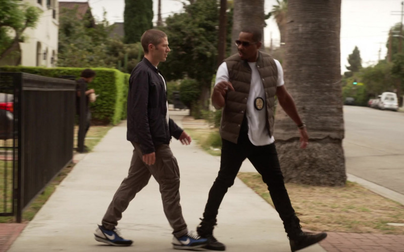 Nike Sneakers of Zach Gilford as Ben Walker in L.A.'s Finest S02E01 (3)