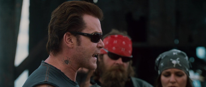 Ray-Ban Sunglasses of Ray Liotta as Jack in Wild Hogs (2)