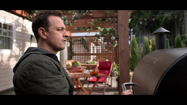 Traeger Grill Used by Josh Charles as Matt Logan in Away S01E05