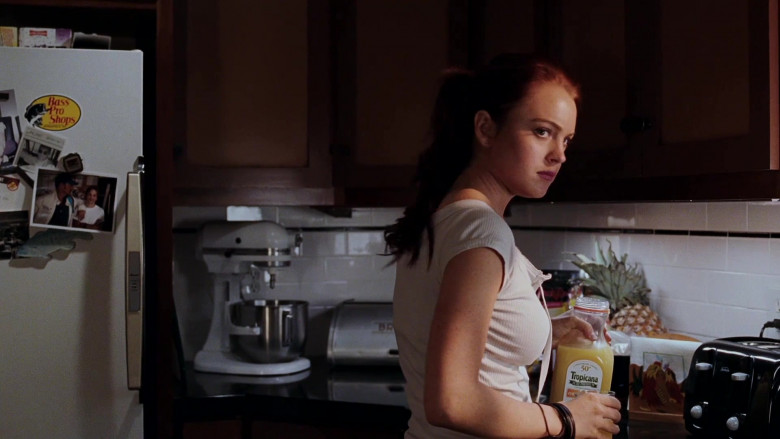 Tropicana Juice Enjoyed by Lindsay Lohan as Margaret ‘Maggie’ Peyton in Herbie Fully Loaded (1)