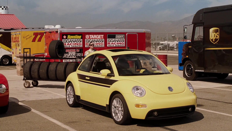 Volkswagen New Beetle Yellow Car of Cheryl Hines as Sally in Herbie Fully Loaded (4)