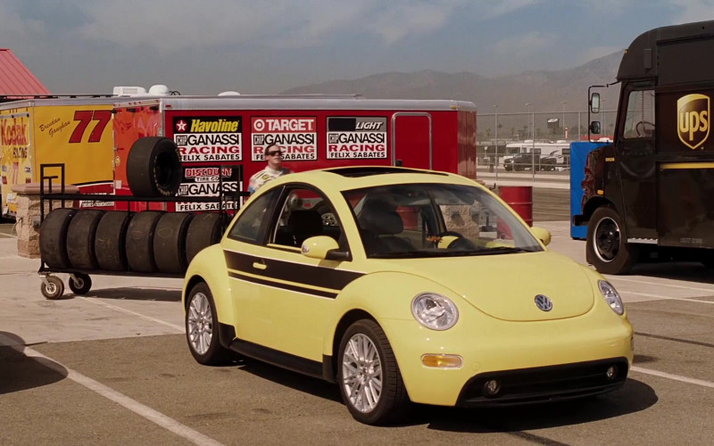 Volkswagen New Beetle Yellow Car of Cheryl Hines as Sally in Herbie Fully Loaded (4)