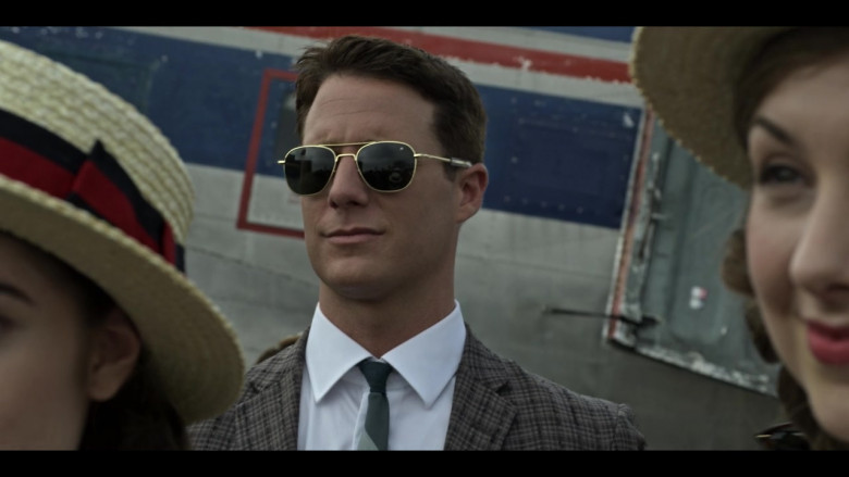 AO Pilot Sunglasses (Gold Frame) in The Right Stuff S01E02 TV Show (1)