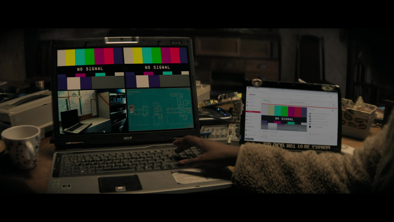 Acer Laptop Used by Susie Wokoma as Helen & Malcolm McDowell as Richard in Truth Seekers S01E06 (4)