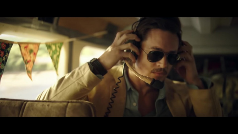 Alexander Dreymon as Jackson Wears Ray-Ban Aviator Frame Sunglasses in Horizon Line (2020) Movie