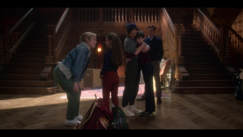 Amelia Eve as Jamie Wears Converse Hi Sneakers in The Haunting of Bly Manor TV Show