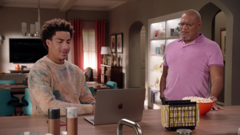 Apple MacBook Pro Laptop of Marcus Scribner as Junior in Black-ish Season 7 TV Show (2)