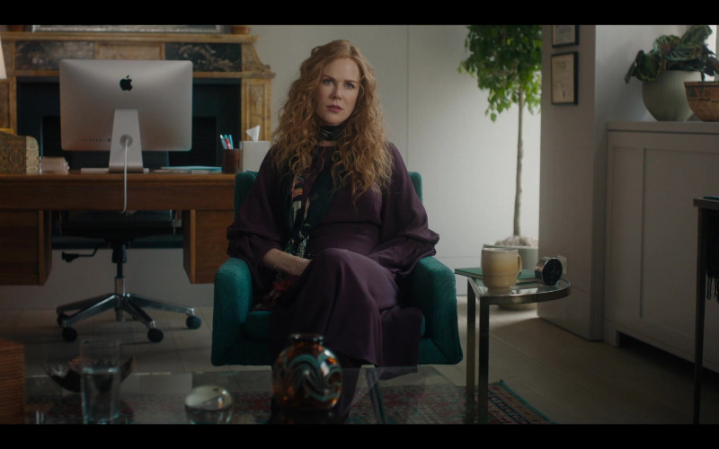 Apple iMac Computer of Nicole Kidman as Grace Fraser in The Undoing Episode 1 (2020)