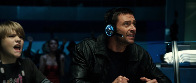 Beats Futuristic Headset of Hugh Jackman as Charlie Kenton in Real Steel (3)