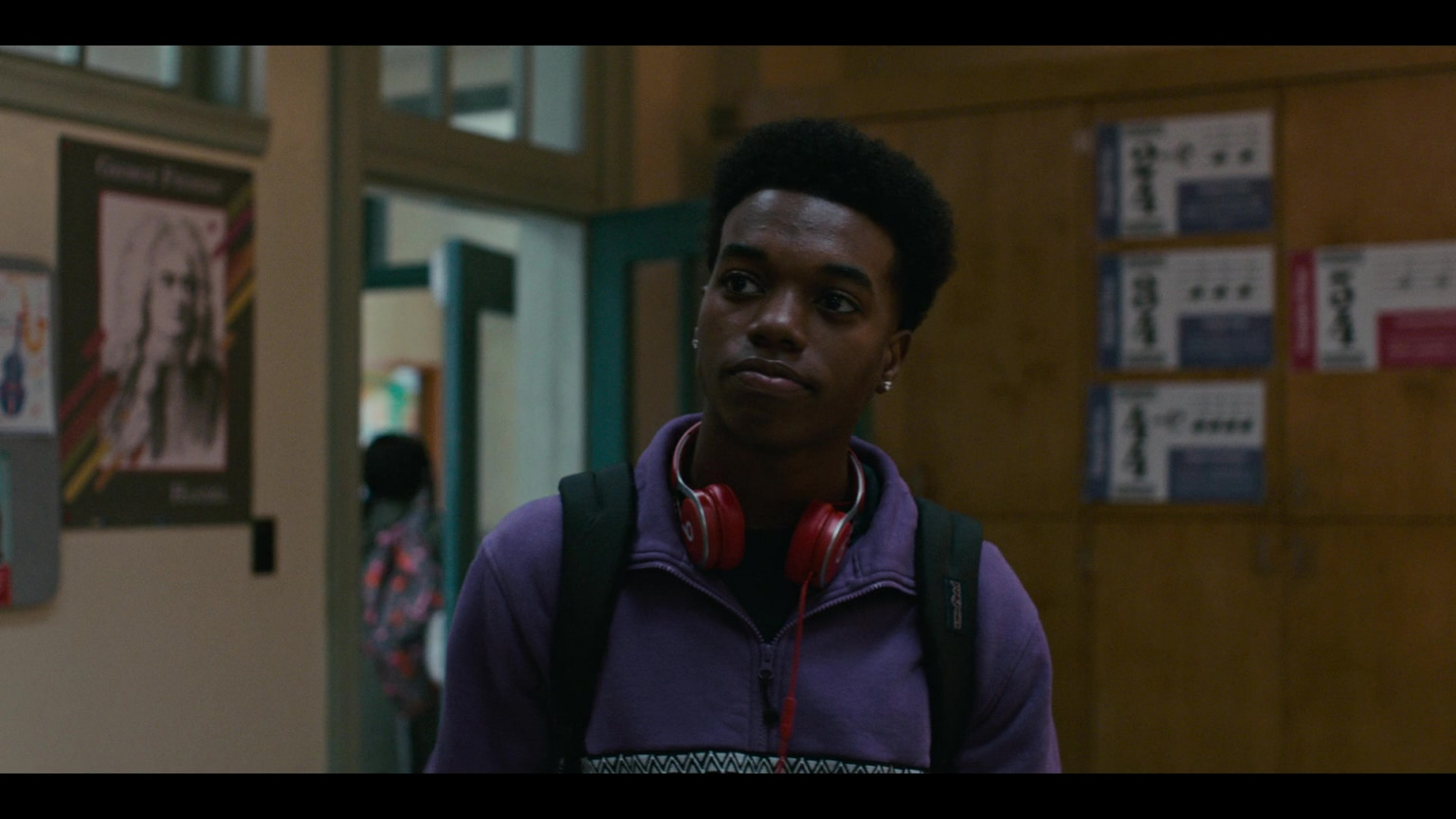 Beats Wireless Headphones Of Maliq Johnson As Jayson Jackson In Grand ...