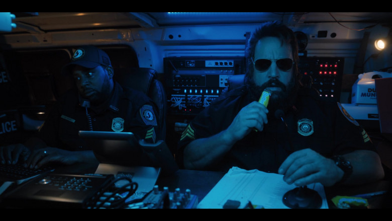 Butterfinger Candy Enjoyed by Kevin James as Officer Steve Downing in Hubie Halloween (2020)