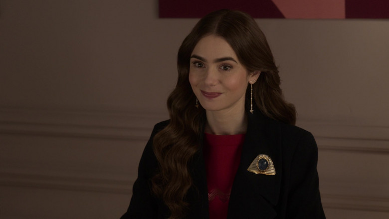 Chanel Egyptian Style Brooch of Lily Collins in Emily in Paris S01E10 (1)