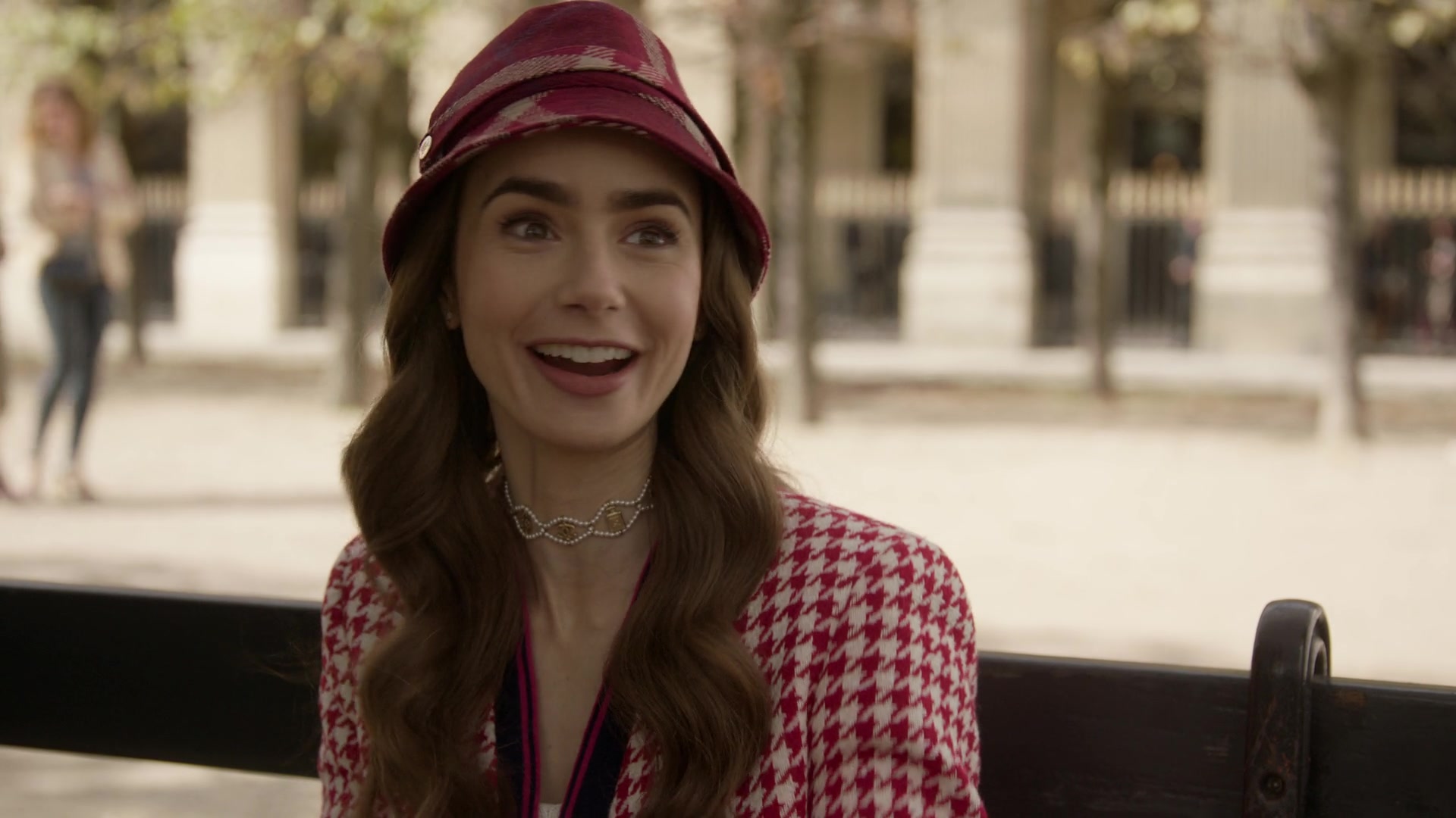 Chanel Necklaces of Lily Collins in Emily in Paris S01E06 &quot;Ringarde&quot; (2020)