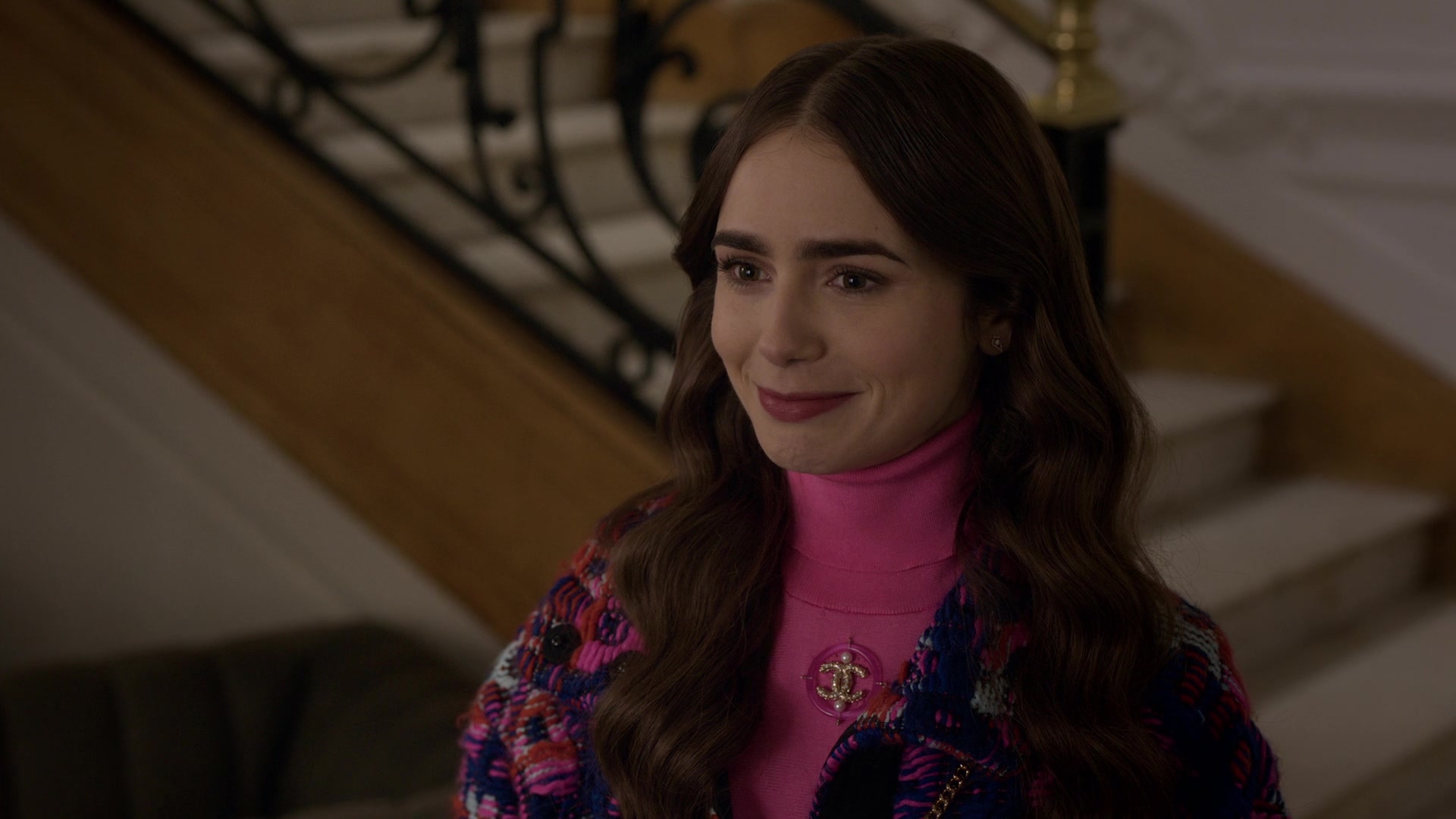 Chanel Pink Turtleneck of Lily Collins in Emily in Paris S01E09 &quot;An American Auction in Paris ...