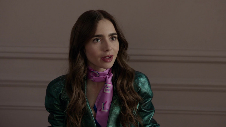 Chanel Scarf Worn by Lily Collins in Emily in Paris S01E04 (2)