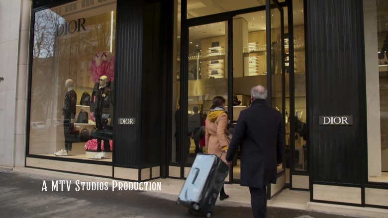 Christian Dior Store in Emily in Paris S01E10
