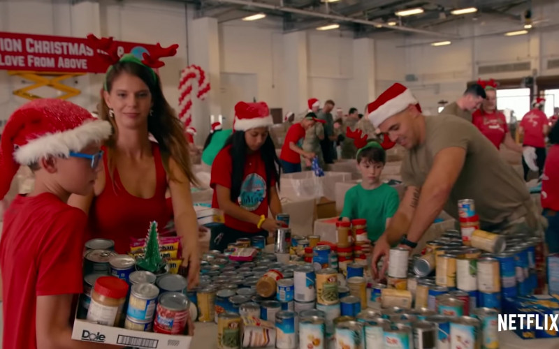 Dole in Operation Christmas Drop (2020)