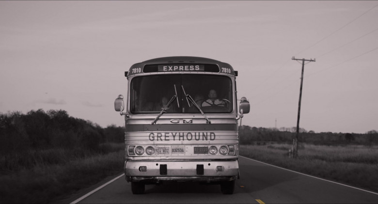 Greyhound Express Bus in The Glorias Movie (1)