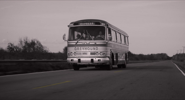 Greyhound Express Bus in The Glorias Movie (2)