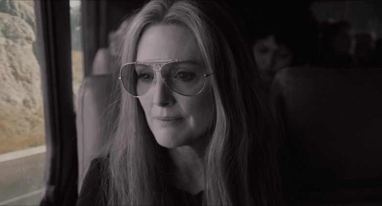 Julianne Moore as Gloria Steinem Wears Ray-Ban Shooter Aviator Design Glasses in The Glorias Movie (1)