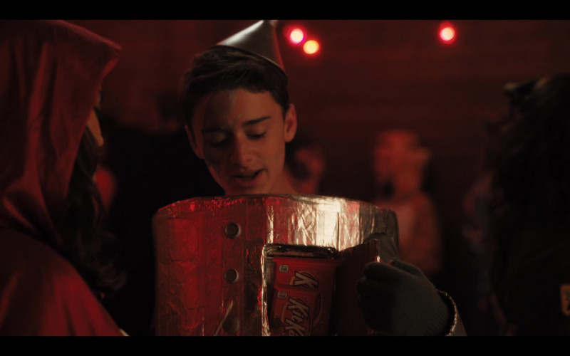Kit Kat Chocolate Bars of Noah Schnapp as Tommy Valentine in Hubie Halloween (2020)