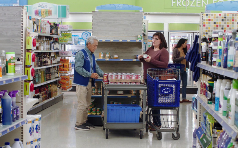 LaCroix Sparkling Water Packs in Superstore S06E01 Essential (2020)