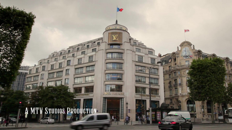 Louis Vuitton Store in Emily in Paris S01E10