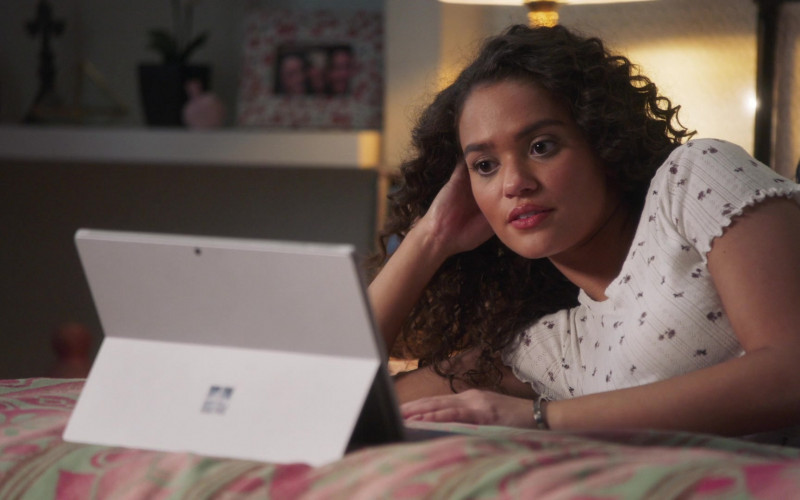 Microsoft Surface Tablet of Madison Pettis as Annie in American Pie Presents: Girls' Rules (2020)