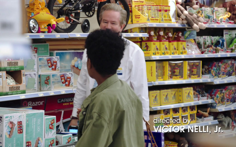 Nutcase Helmets and Razor Scooters in Superstore S06E01 Essential (2020)