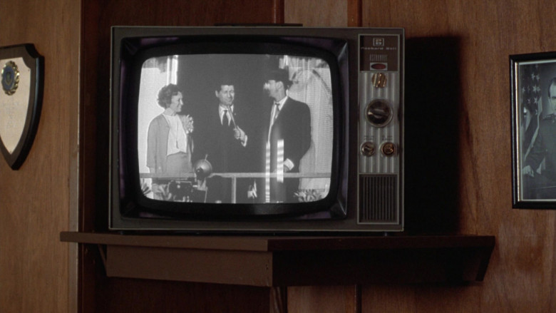Packard Bell Retro Vintage TVs in The Right Stuff 1983 Movie (1)