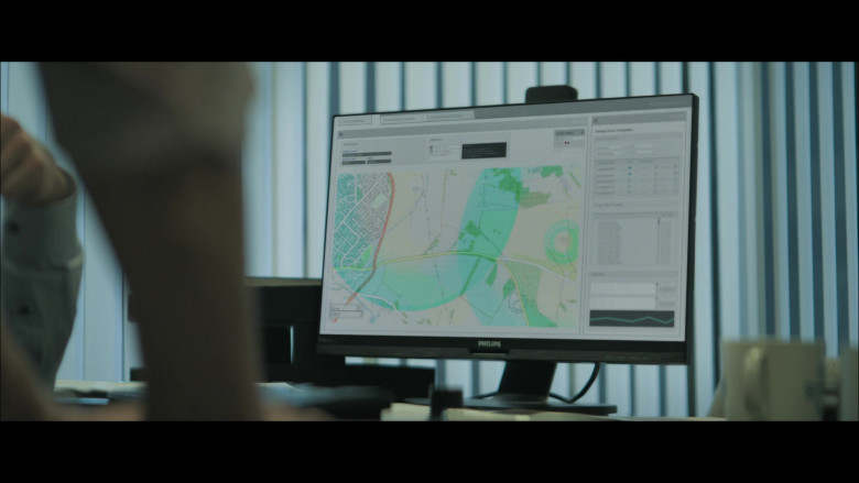 Philips Computer Monitor in Truth Seekers S01E08 The Shadow of the Moon (2020)