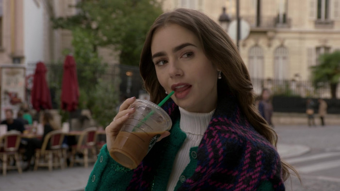 Starbucks Coffee Drink Of Lily Collins As Emily Cooper In Emily In Paris S01e06 Ringarde 2020