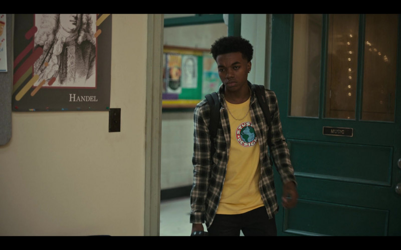 Stussy Designs Yellow T-Shirt Outfit of Maliq Johnson as Jayson Jackson in Grand Army S01E06 TV Show (1)