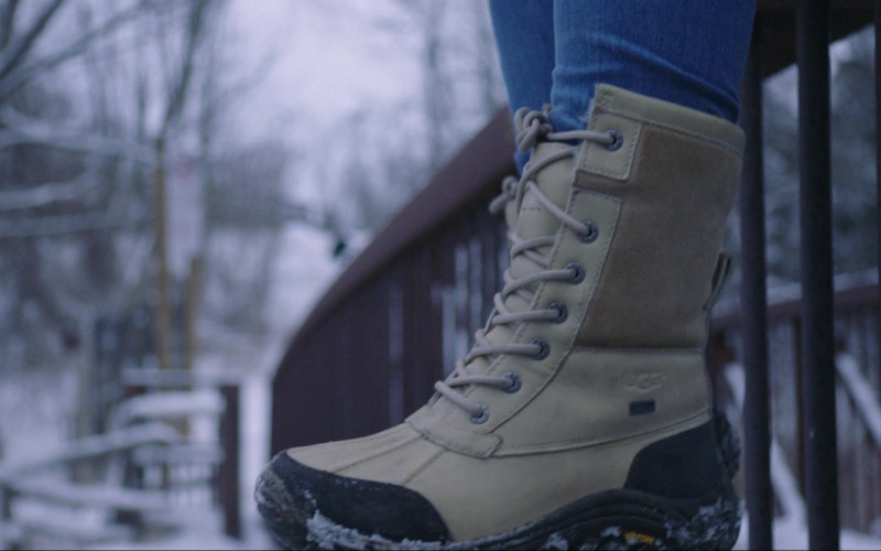 Ugg Adirondack Leather Snow Boots of Joey King as Kayla in The Lie (2018)