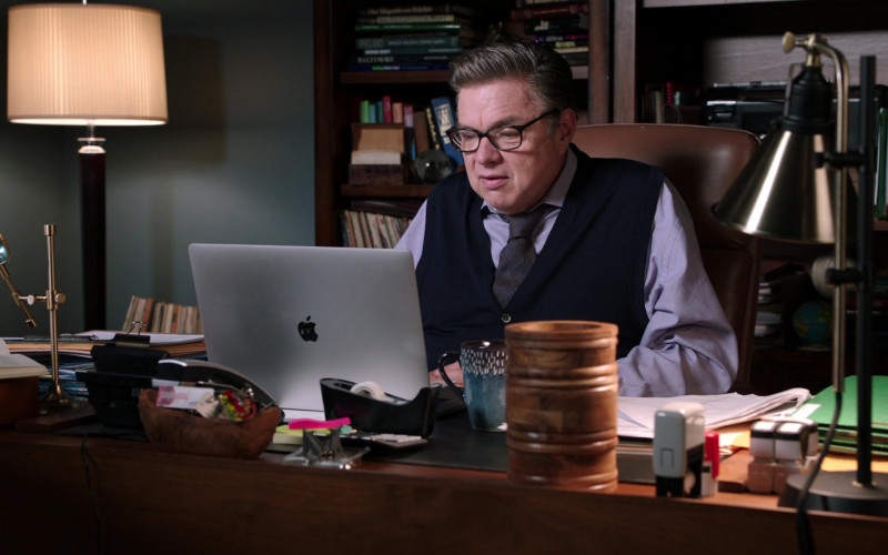 Apple MacBook Pro 15 Laptop of Oliver Platt as Dr. Daniel Charles in Chicago Med S06E01 TV Show