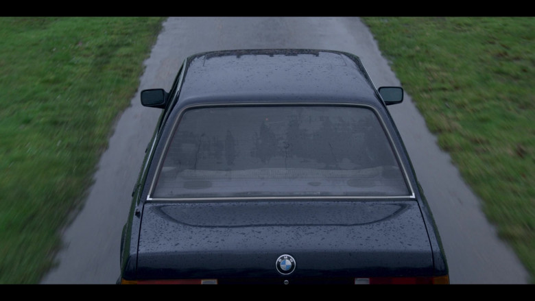 BMW Car in The Crown S04E09 TV Show (2)