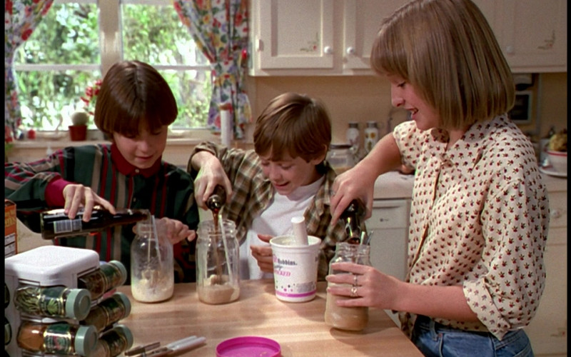 Baskin-Robbins Ice Cream in Honey, We Shrunk Ourselves! Movie (1)